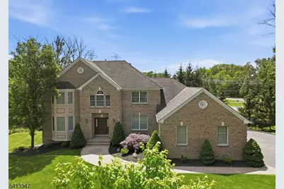 31 Phillip Dr, Parsippany, NJ 07054 - Photo 3