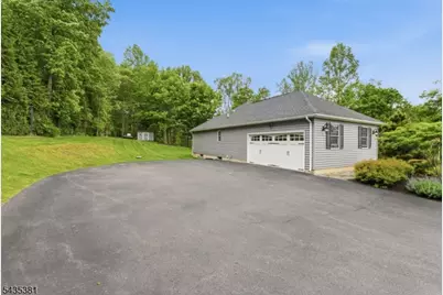 309 Turkey Top Rd, Lebanon Township, NJ 07865 - Photo 5