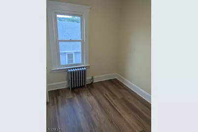 92 Cherry St, West Orange Township, NJ 07052 - Photo 13