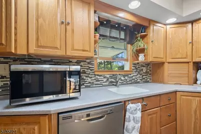 7 Halsey Ave, Riverdale, NJ 07457 - Photo 7