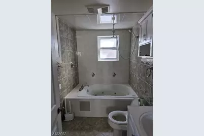 929 Adams Ave, Elizabeth, NJ 07201 - Photo 15