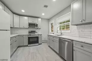 427 Meyersville Rd, Long Hill Township, NJ 07933 - Photo 7
