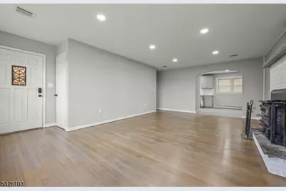 427 Meyersville Rd, Long Hill Township, NJ 07933 - Photo 5