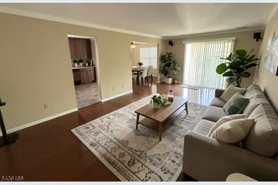 32 Rebecca Rd, East Hanover Township, NJ 07936 - Photo 5
