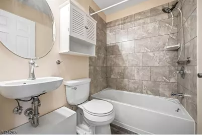 424 Hartford Dr, Nutley, NJ 07110 - Photo 39