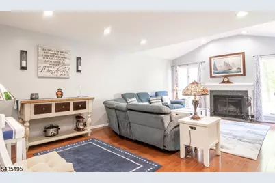 11 Old Fourth Dr, Jefferson Township, NJ 07438 - Photo 11