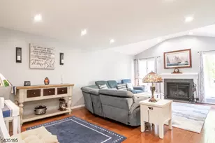 11 Old 4th Dr, Jefferson Township, NJ 07438 - Photo 11