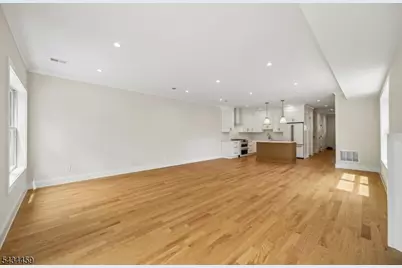 22 Willow St #B, Millburn, NJ 07041 - Photo 11