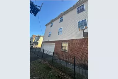 26 Clinton Pl, Newark, NJ 07108 - Photo 21