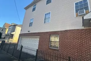 26 Clinton Pl, Newark, NJ 07108 - Photo 21