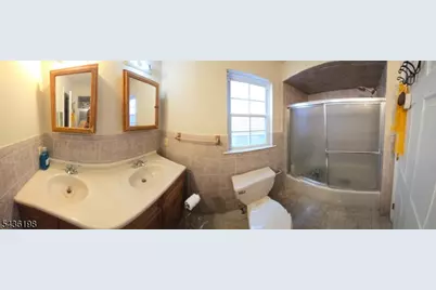 26 Clinton Pl, Newark, NJ 07108 - Photo 19
