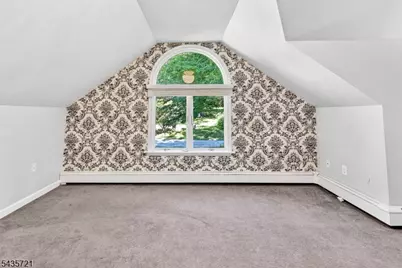 24 Skytop Rd, Washington Township, NJ 07853 - Photo 17