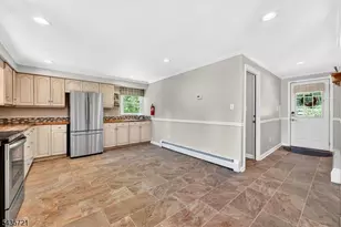 24 Sky Top Rd, Washington Township, NJ 07853 - Photo 5