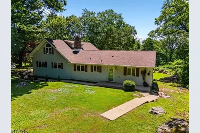 24 Skytop Rd, Washington Township, NJ 07853 - Photo 37