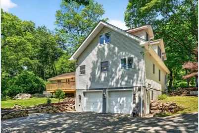 24 Skytop Rd, Washington Township, NJ 07853 - Photo 31