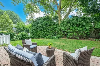 2 Inness Pl, Glen Ridge, NJ 07028 - Photo 19