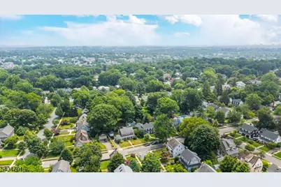 2 Inness Pl, Glen Ridge, NJ 07028 - Photo 25