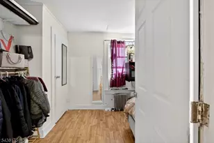 527 Valley St, Orange, NJ 07050 - Photo 33