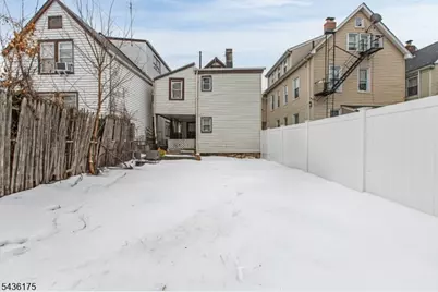 527 Valley St #2, Orange, NJ 07050 - Photo 5