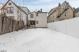527 Valley St, Orange, NJ 07050 - Photo 5