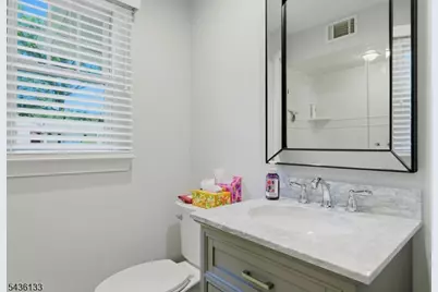 6 Davis St, Cranford Township, NJ 07016 - Photo 17