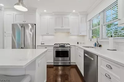 6 Davis St, Cranford Township, NJ 07016 - Photo 13