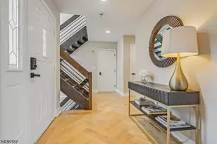 35 Indian Run, Watchung, NJ 07069 - Photo 3