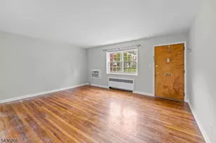 4 Colfax Manor, Roselle Park, NJ 07204 - Photo 5