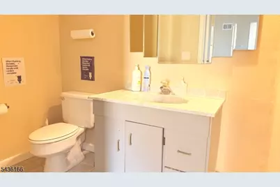 490 Somerset St, North Plainfield, NJ 07060 - Photo 7