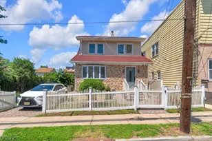 56 Ridgefield Ave, Ridgefield, NJ 07660 - Photo 1