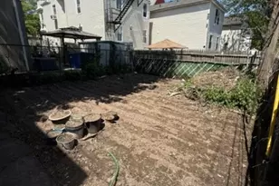 343 7th Ave W, Newark, NJ 07107 - Photo 9