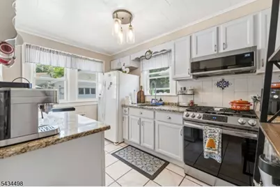 24 Robertson Rd, West Orange Township, NJ 07052 - Photo 9