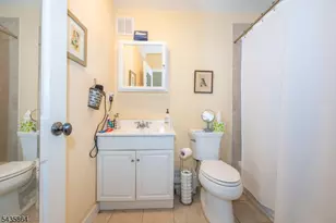 262 Main St, Little Falls Township, NJ 07424 - Photo 9