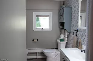 162 Lakeside Dr, Liberty Township, NJ 07823 - Photo 13