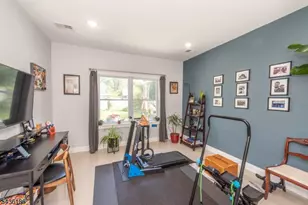 102 E Emerson Ave, Rahway, NJ 07065 - Photo 19