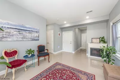 102 E Emerson Ave, Rahway, NJ 07065 - Photo 17