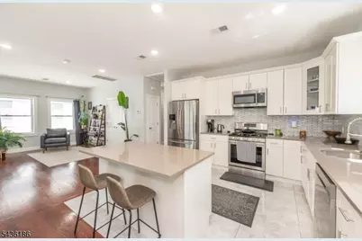 102 E Emerson Ave, Rahway, NJ 07065 - Photo 3