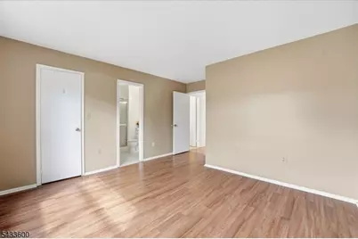 2 Veros Ln, Franklin Township, NJ 08823 - Photo 23