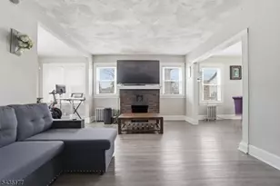139 Melrose Ave, Irvington, NJ 07111 - Photo 3