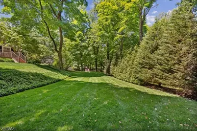 75 Club Dr, New Providence, NJ 07901 - Photo 23