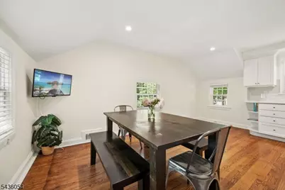 75 Club Dr, New Providence, NJ 07901 - Photo 7