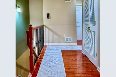 10 Terrace Ave #11, Hasbrouck Heights, NJ 07604 - Photo 9
