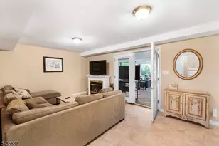 8 Robin Rd, Somerville, NJ 08876 - Photo 19