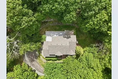 20 Indian Run Rd, Washington Township, NJ 07853 - Photo 3