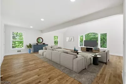20 Indian Run Rd, Washington Township, NJ 07853 - Photo 23