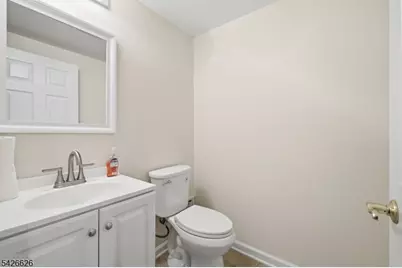 20 Indian Run Rd, Washington Township, NJ 07853 - Photo 43