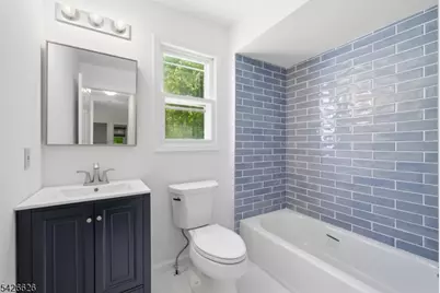 20 Indian Run Rd, Washington Township, NJ 07853 - Photo 39