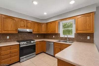 10 Tice Rd, West Milford, NJ 07421 - Photo 7