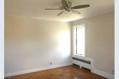 9 Vernon Ave #2, Newark, NJ 07108 - Photo 9