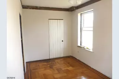 9 Vernon Ave #2, Newark, NJ 07108 - Photo 5